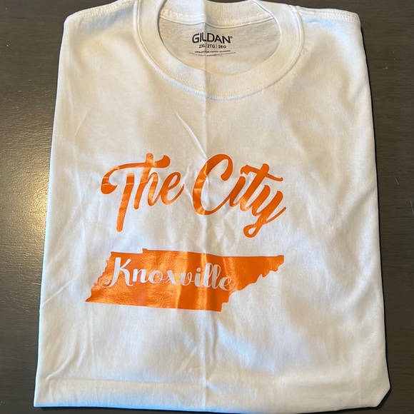 Gildan Other - Orange and White